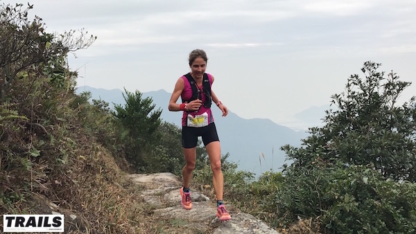 Hong Kong Lantau 50K - Caroline Chaverot en course